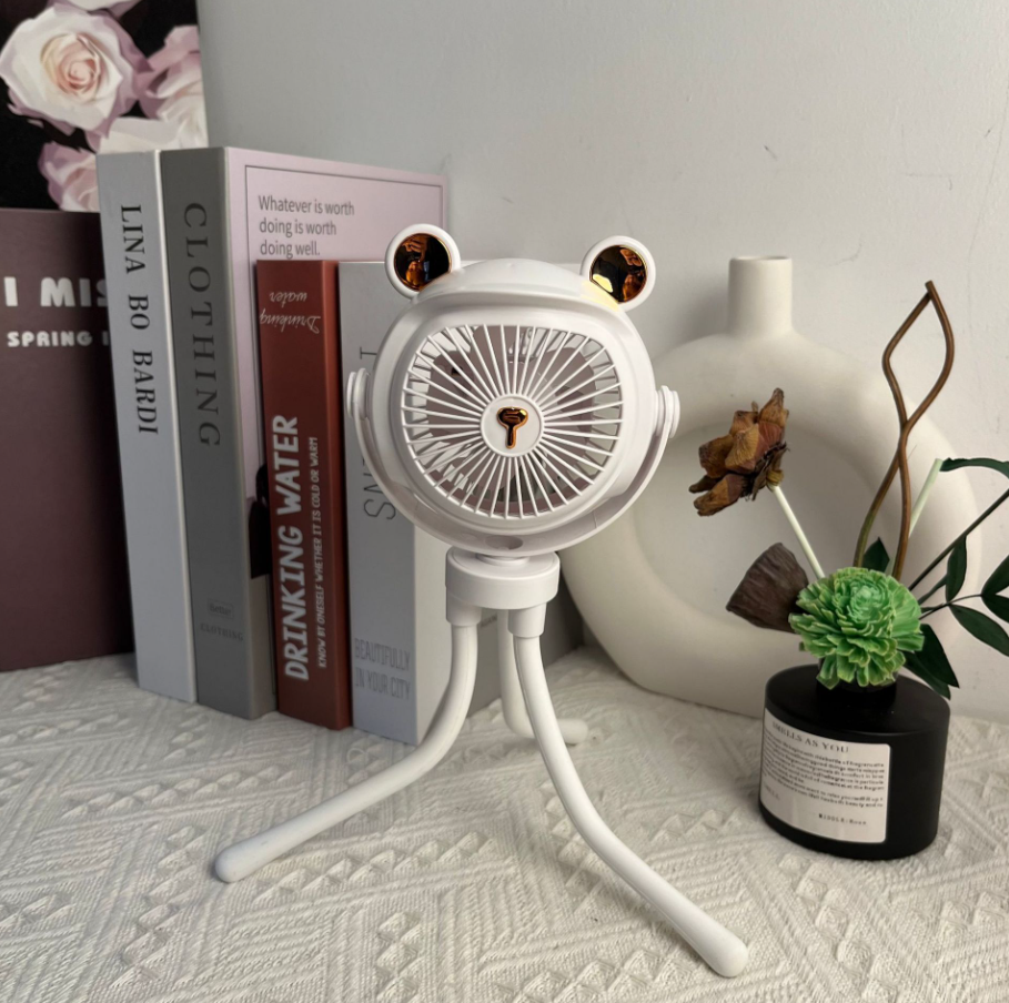 2026 Summer Best-Seller 🔥 Octopus-Style Clip-On Mini Fan (USB-Powered) — Versatile for Strollers, Cars, Outdoors, and More!